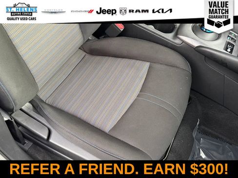 Used 2022 Nissan Leaf S image 31