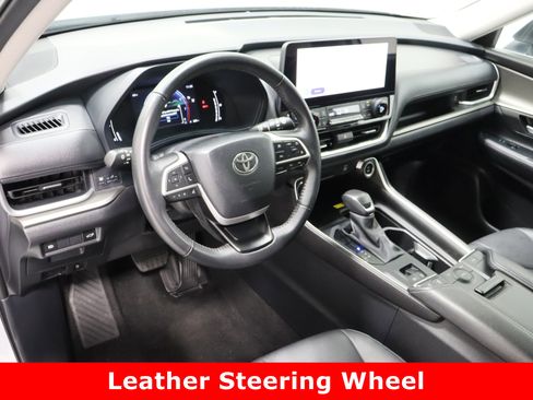 Certified 2025 Toyota Grand Highlander FWD image 13