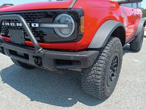 Used 2023 Ford Bronco Wildtrak AWD/4WD image 9
