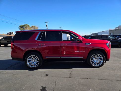Used 2024 GMC Yukon Denali image 7