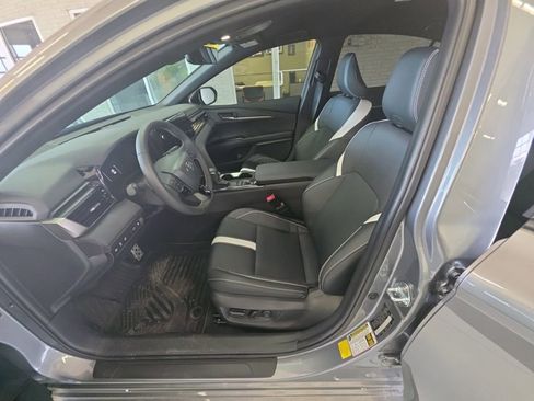 Used 2026 Toyota Camry SE w/ Multimedia Upgrade Package FWD image 11