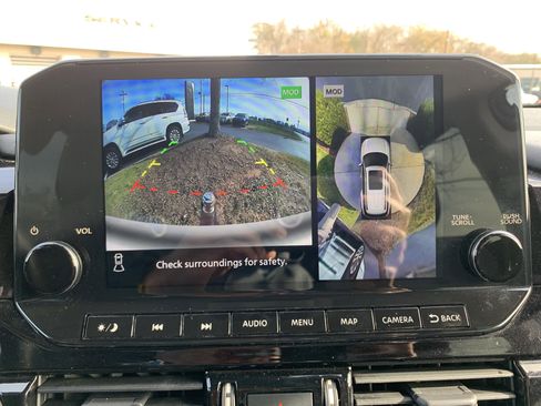 Used 2022 Nissan Pathfinder SL w/ SL Premium Package image 25