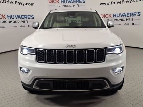 Used 2019 Jeep Grand Cherokee Limited w/ Luxury Group II AWD/4WD image 2