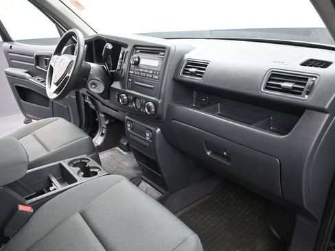 Used 2014 Honda Ridgeline Sport image 10