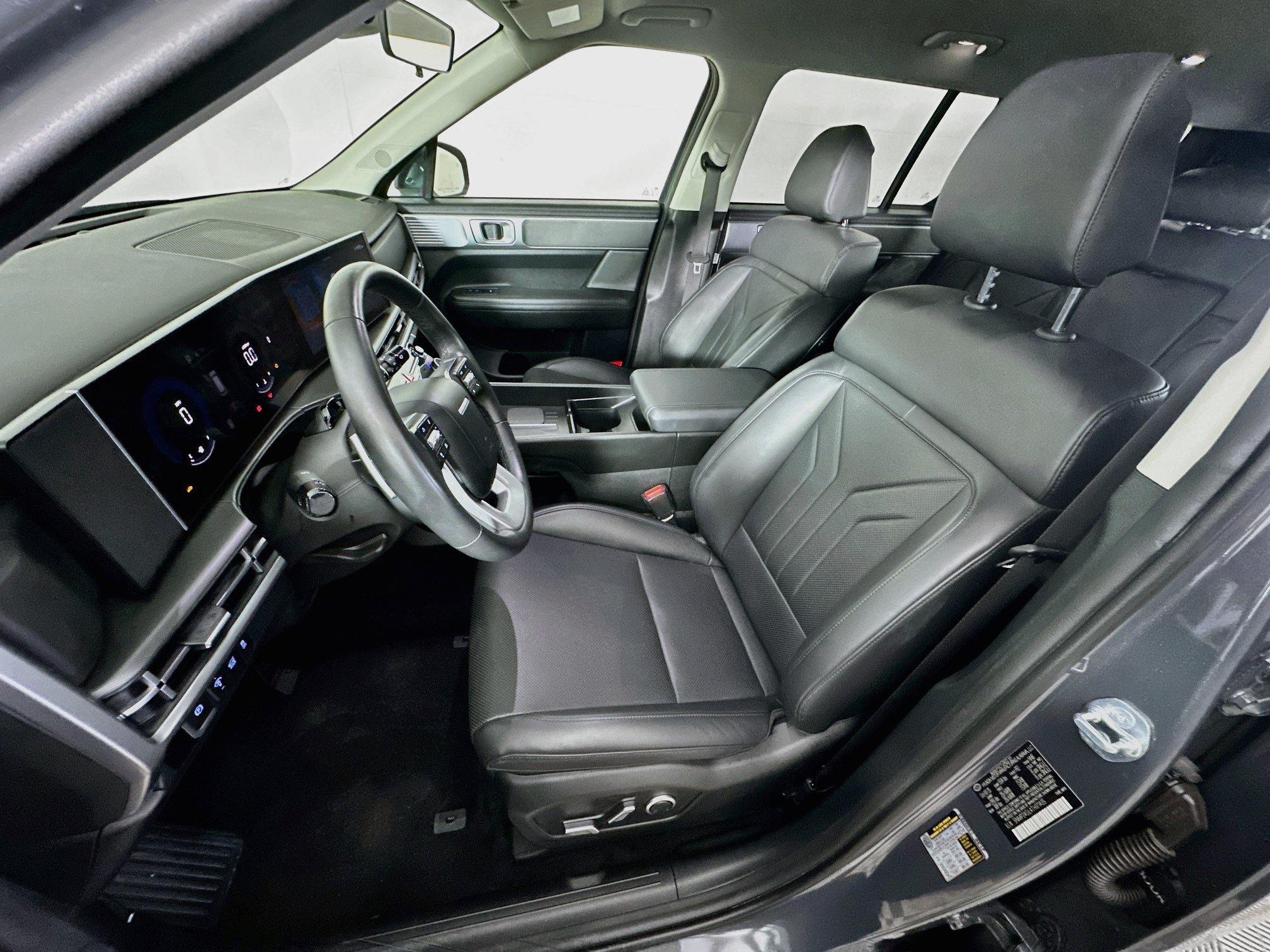 Used 2026 Hyundai Santa Fe SEL FWD image 13