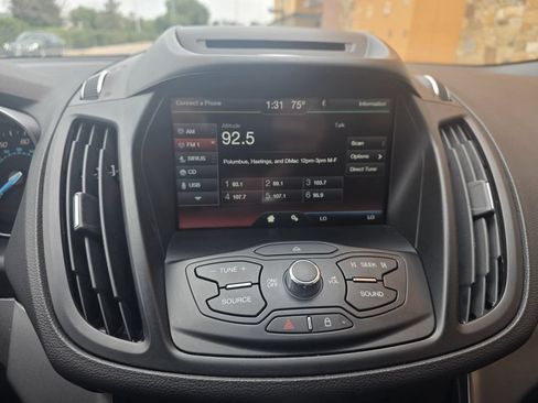 Used 2015 Ford Escape SE w/ Equipment Group 201A AWD/4WD image 32