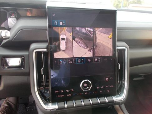 New 2026 GMC Yukon Denali w/ Denali Reserve Package image 25