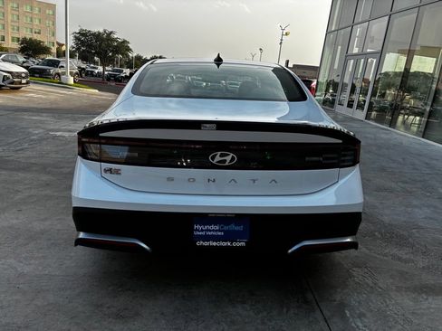 Certified 2026 Hyundai Sonata SE FWD image 4