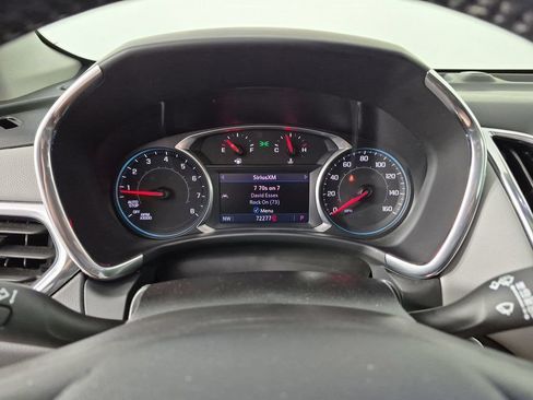 Used 2020 Chevrolet Equinox LT FWD image 19