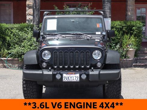 Used 2018 Jeep Wrangler Sport AWD/4WD image 3