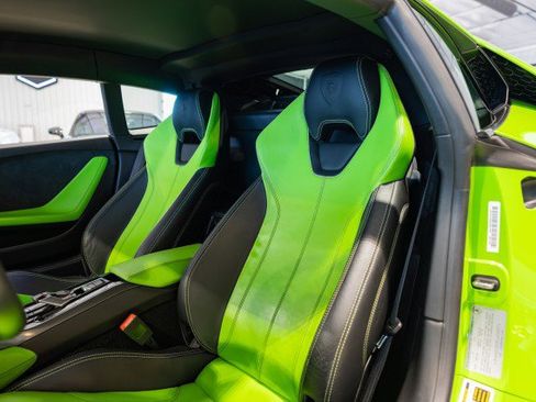 Used 2015 Lamborghini Huracan LP 610-4 image 29
