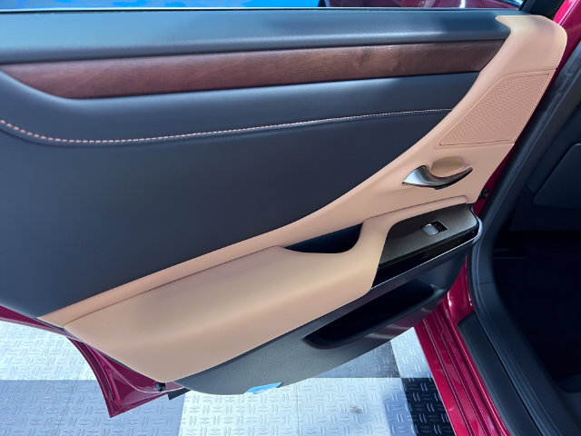 Used 2025 Lexus ES 350 w/ Premium Package FWD image 18