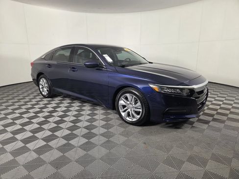 Used 2018 Honda Accord LX image 2