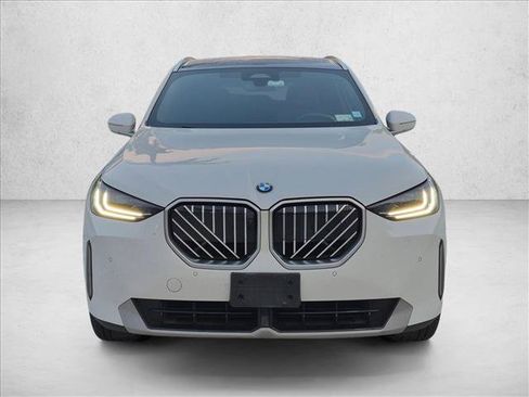 Used 2025 BMW X3 xDrive30i w/ Premium Package AWD/4WD image 2