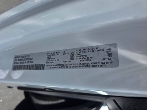 Used 2023 RAM ProMaster 3500 w/ Driver Convenience Group FWD image 23