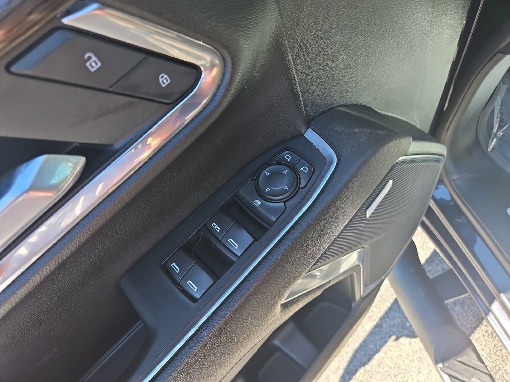 Used 2022 Chevrolet Silverado 1500 LT Trail Boss w/ Convenience Package II AWD/4WD image 12