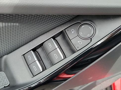 Certified 2025 Chevrolet Equinox RS w/ Safety and Technology Package FWD image 22