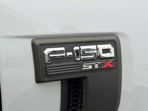 Used 2022 Ford F150 XL w/ STX Appearance Package AWD/4WD image 5