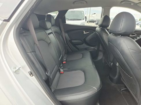 Used 2010 Hyundai Tucson GLS w/ Popular Equipment Pkg 2 FWD image 14