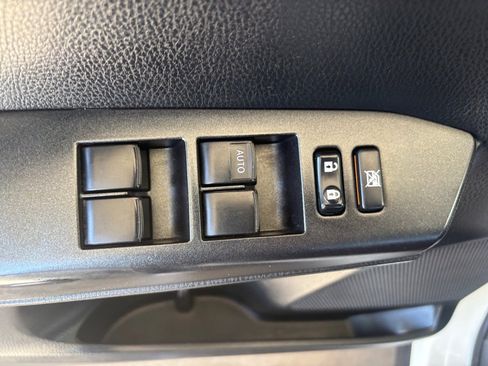 Used 2017 Toyota RAV4 LE w/ Carpet Mat Package image 9