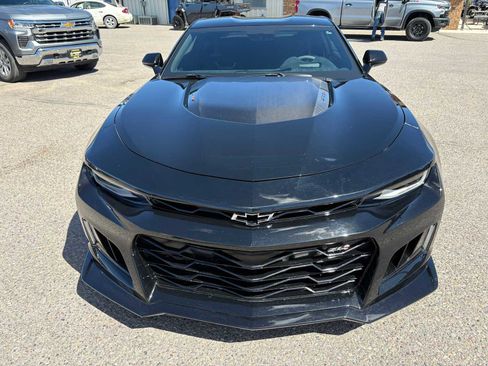 Used 2018 Chevrolet Camaro ZL1 RWD image 9