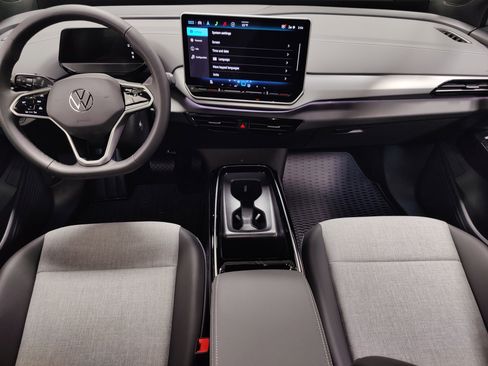 Used 2025 Volkswagen ID.4 Pro image 16