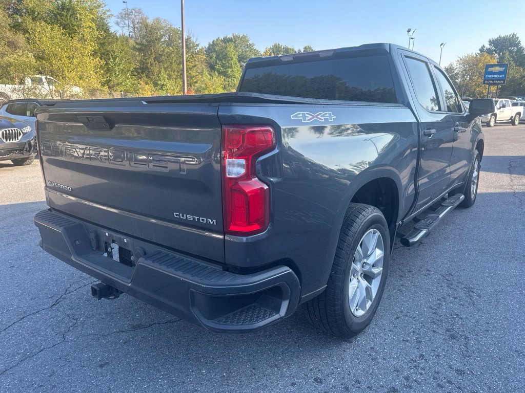 Used 2022 Chevrolet Silverado 1500 Custom w/ LPO, Blackout Package AWD/4WD image 5