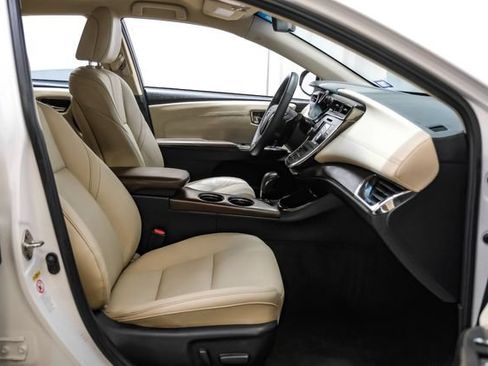 Used 2016 Toyota Avalon XLE FWD image 37