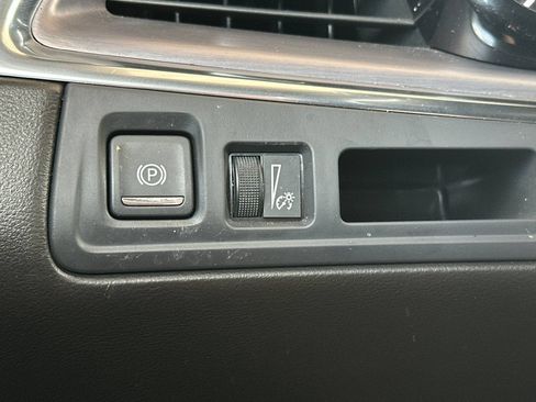 Used 2023 Cadillac XT5 Luxury FWD image 34