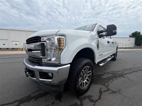 Used 2018 Ford F350 XLT w/ XLT Value Package AWD/4WD image 11