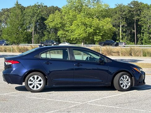 Used 2024 Toyota Corolla LE FWD image 21