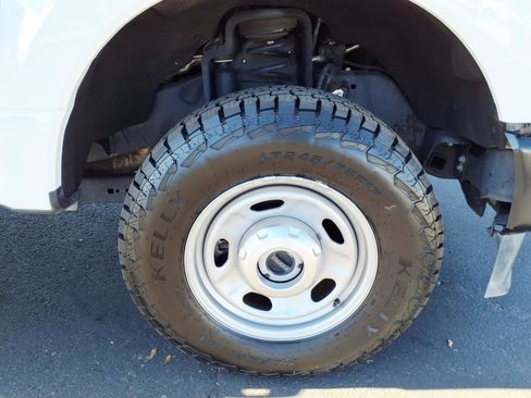 Certified 2023 Ford F250 XL w/ FX4 Off-Road Package image 9