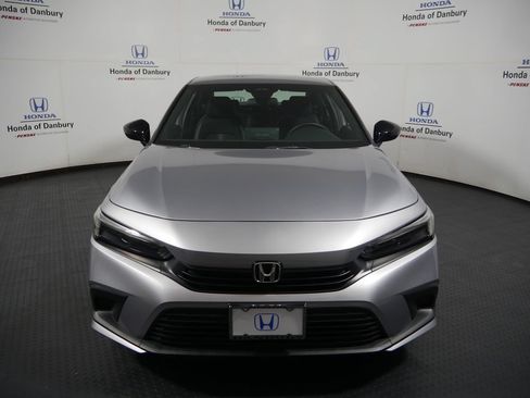 Used 2023 Honda Civic Sport image 2