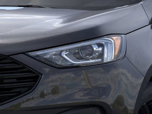 New 2024 Ford Edge SE w/ Black Appearance Package image 47