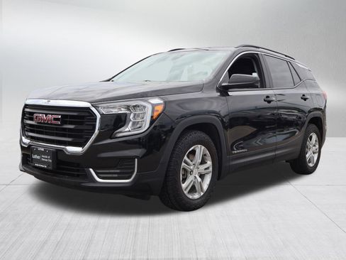 Used 2022 GMC Terrain SLE w/ Driver Convenience Package FWD image 3