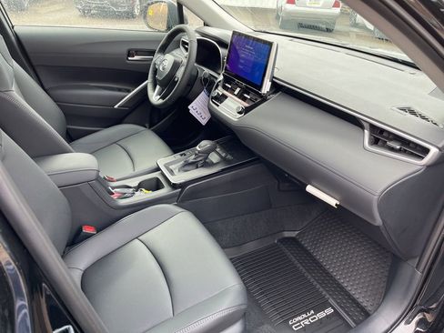 Used 2026 Toyota Corolla Cross XLE w/ Convenience Package AWD/4WD image 19