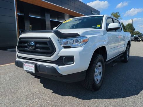 Used 2022 Toyota Tacoma SR w/ SR Convenience Package RWD image 8