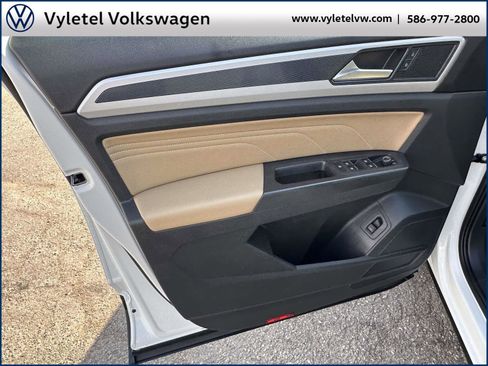 Certified 2023 Volkswagen Atlas Cross Sport SE image 16