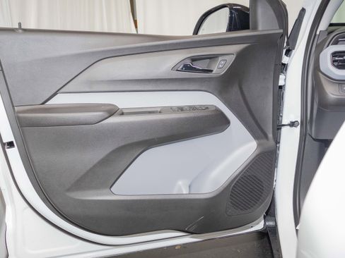 New 2027 Chevrolet Bolt LT FWD image 7
