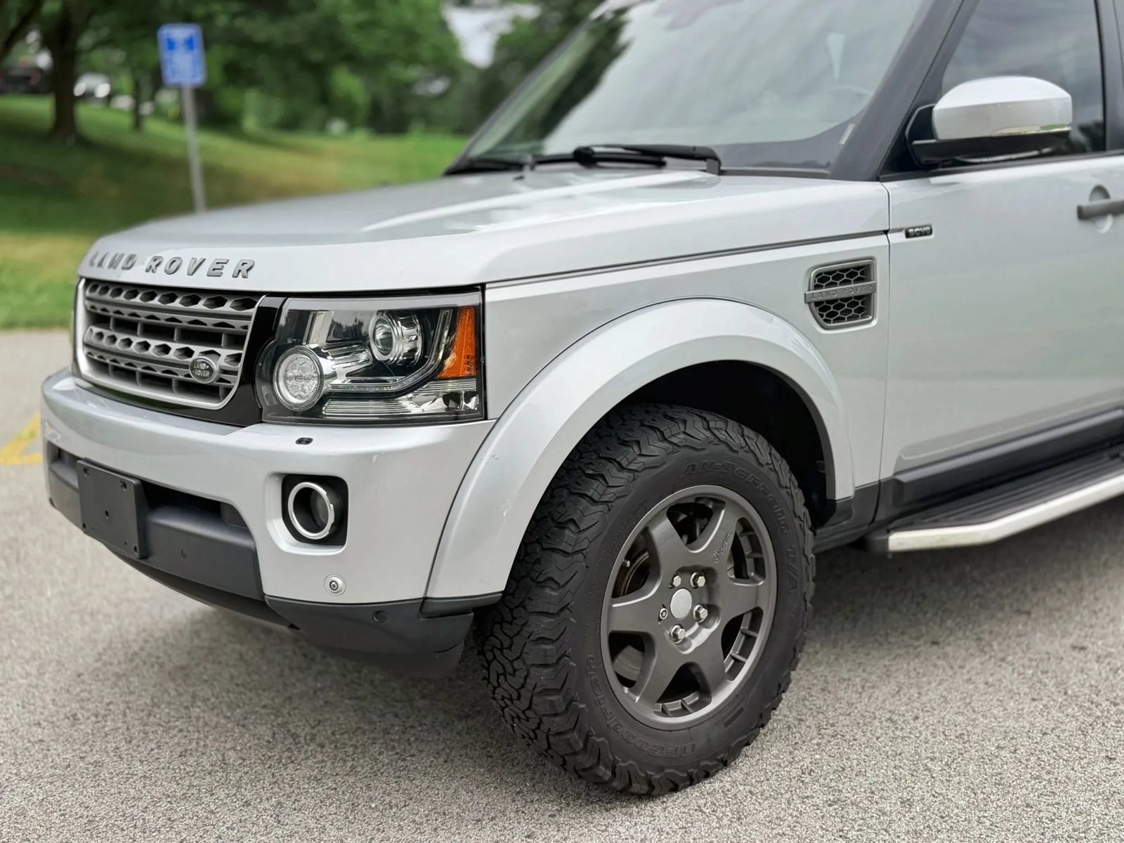 Used 2016 Land Rover LR4 HSE AWD/4WD image 31