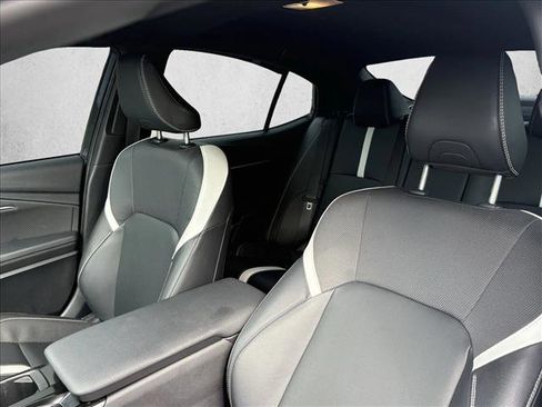 Used 2025 Toyota Camry SE w/ Convenience Package FWD image 16