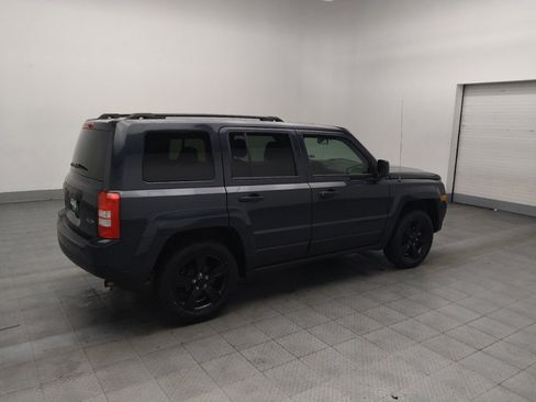 Used 2015 Jeep Patriot Sport image 10