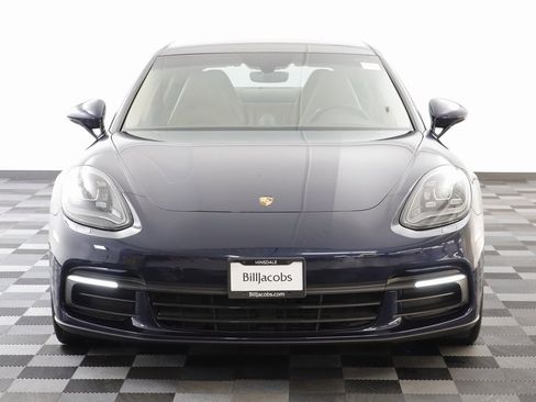 Used 2018 Porsche Panamera 4 image 24