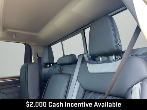New 2026 GMC Sierra 2500 Denali w/ Denali Reserve Package AWD/4WD image 27