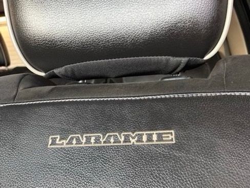 Used 2019 RAM 1500 Laramie AWD/4WD image 15