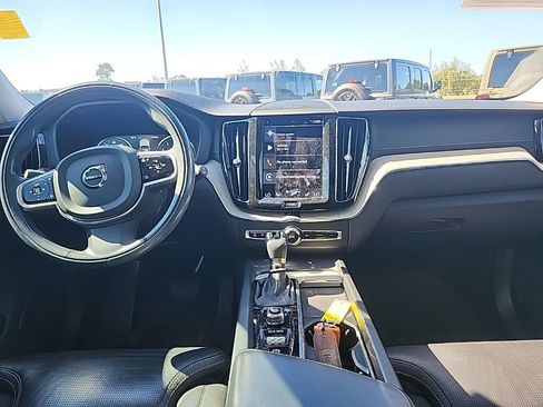 Used 2021 Volvo XC60 T5 Inscription w/ Advanced Package image 3