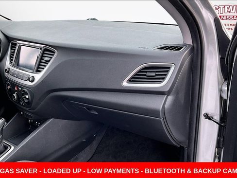 Used 2022 Hyundai Accent SEL image 24