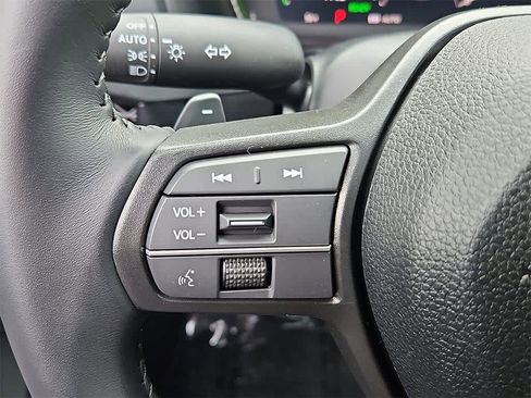 Used 2025 Honda Accord EX-L image 19