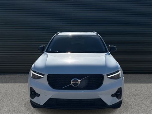 New 2026 Volvo XC40 B5 Ultra w/ Climate Package image 2