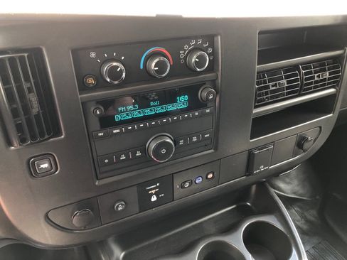 Used 2025 GMC Savana 2500 w/ Driver Convenience Package RWD image 28